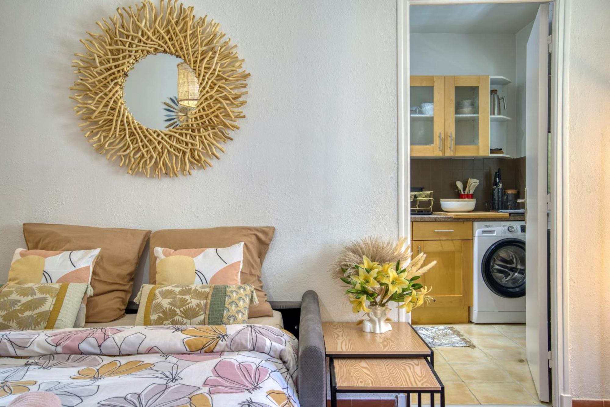 Cosy, Modern, Fully Equipped, Air Conditioning, Nice Historical, Old Town, 1Minute Walk From Beach - "Le Bunico 4" Exterior photo