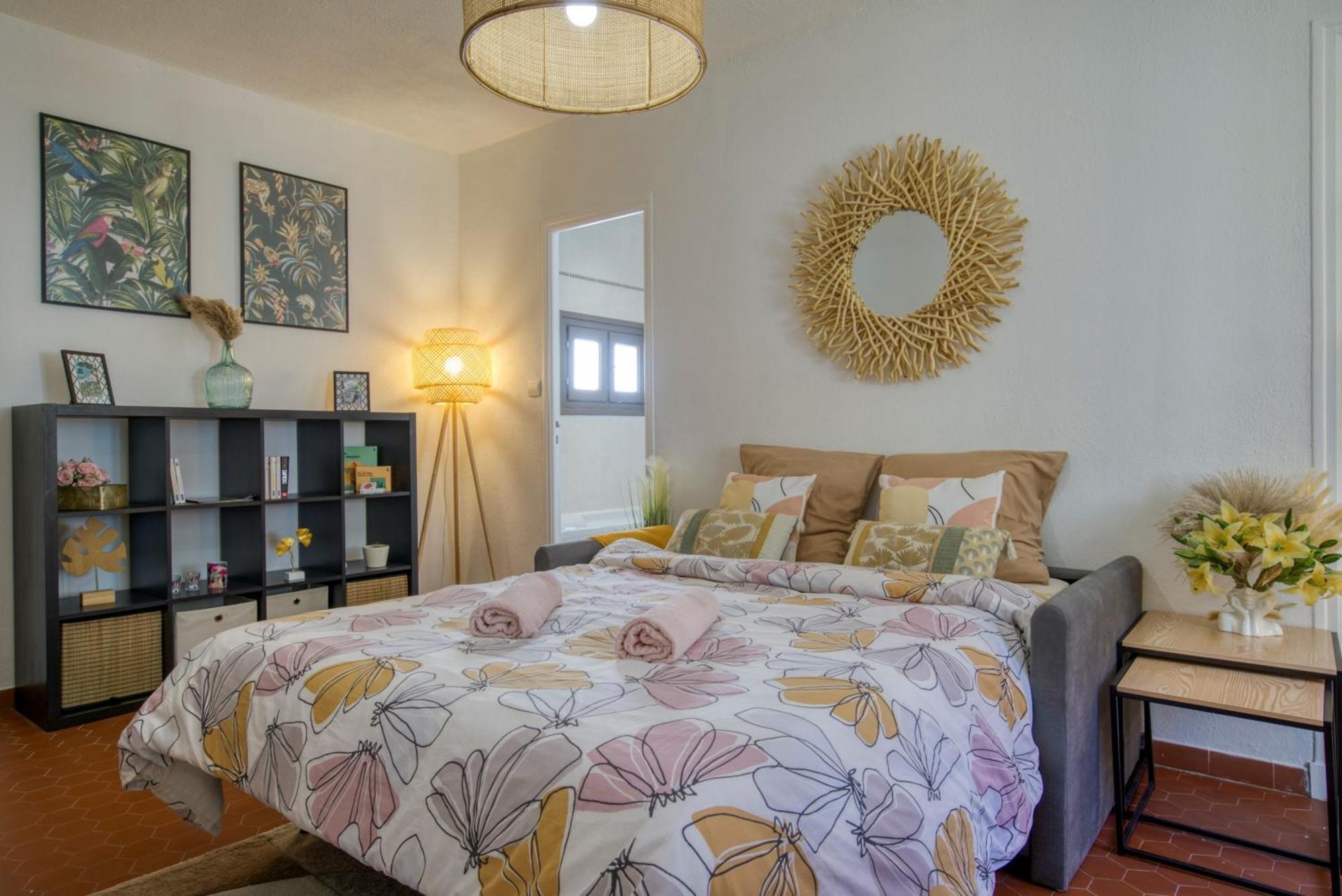 Cosy, Modern, Fully Equipped, Air Conditioning, Nice Historical, Old Town, 1Minute Walk From Beach - "Le Bunico 4" Exterior photo